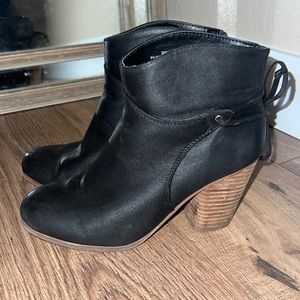 Hardly worn black heeled booties size 8